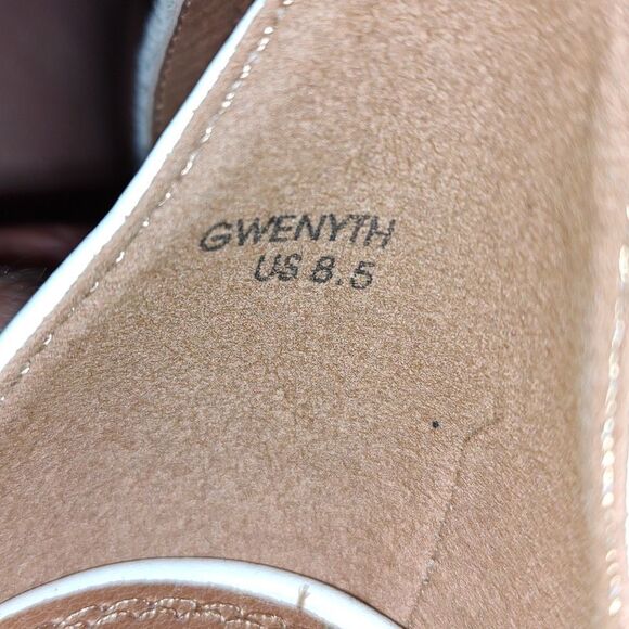 Izabella Rue Gwenyth Heels White heels with rhinestone detailing on band - Picture 7 of 8